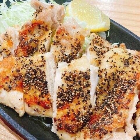 鶏ももの黒胡椒焼き