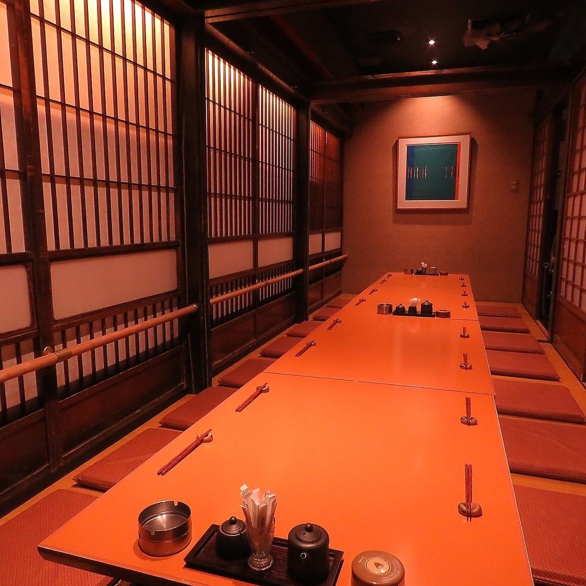 A completely private izakaya at the entrance to Kokubuncho♪Fully equipped with private rooms with horigotatsu seats♪