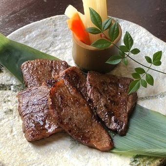 黒毛和牛カルビ焼き