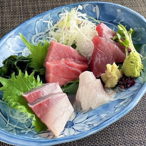 Premium Assortment of Fresh Sashimi (for two)