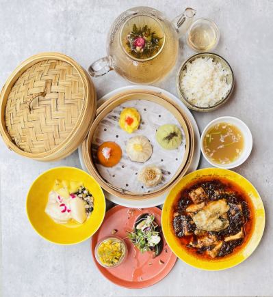 【평일 Lunch 프리픽스 Course】건배주 첨부 전채 2종 모듬이나 5종 소고리포로 선택할 수 있는 메인!
