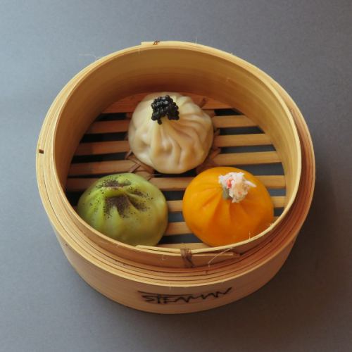 3种小笼包（松露、蟹、乌龙茶）