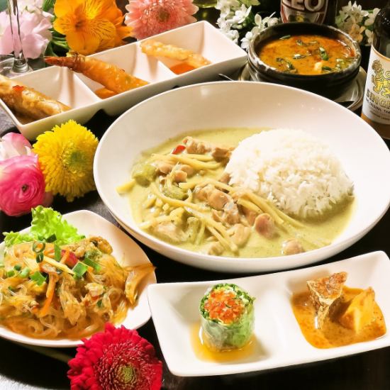 Enjoy popular Thai dishes ☆ Tom Yum Goong, Ga Pao Rice, etc. ♪