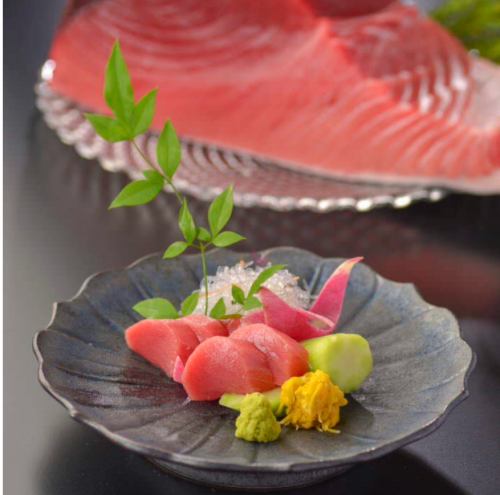 Tuna sashimi