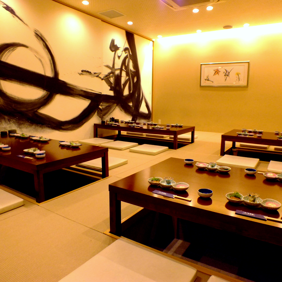 10名様~最大30名様までの個室をご用意!!寛ぎのご宴会を…