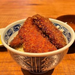 マグロソースカツ丼