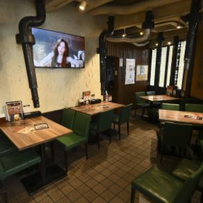 広々とした空間でゆったりとお食事をお楽しみいただけます。デートやご友人とのお食事から、少人数の宴会まで幅広くご利用可能です。アットホームな雰囲気の中で、本格韓国料理をご堪能ください♪
