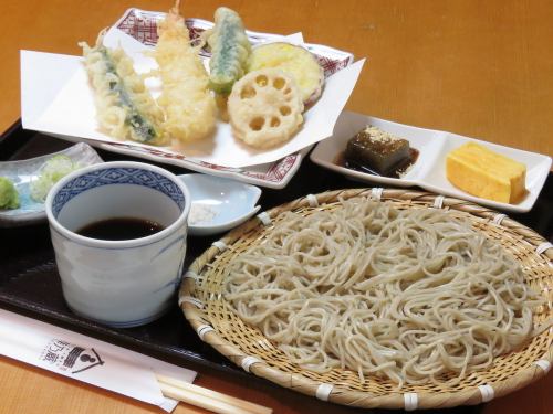 ざるそばランチセット ～海老と野菜の天ぷら盛合せ～
