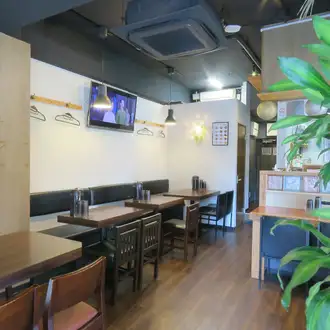 お一人様からデート、ご家族、女子会、仕事帰りなど、様々な食事シーンでご利用頂けます♪