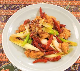 중국계 격렬한 매운 볶음 요리! 辣子 닭