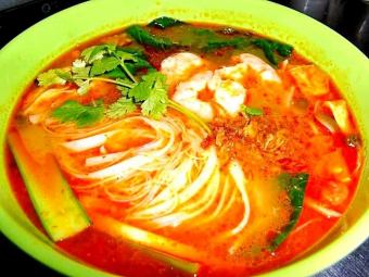 Siam Laksa (Tom Yum Goong Noodles)