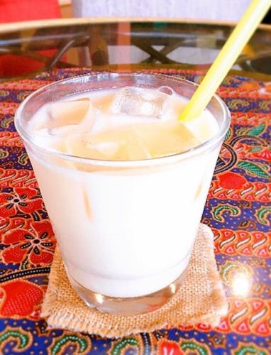 Non-alcoholic cocktail coconut mango milk