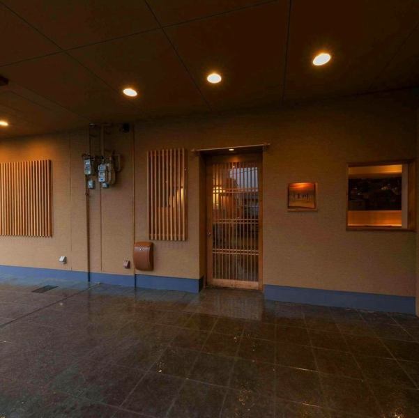 スタッフ一同、心を込めた丁寧な接客を大切にしており、お子様連れのお客様も大歓迎◎ご家族での夕食やママ友会など、さまざまなシーンで安心してご利用いただけます。駐車場店前3台、満車の場合は他にも駐車場がありますので、スタッフまでお尋ね下さい。