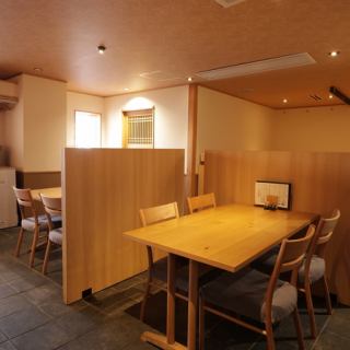 《适合家庭和日常使用的餐桌椅◎》