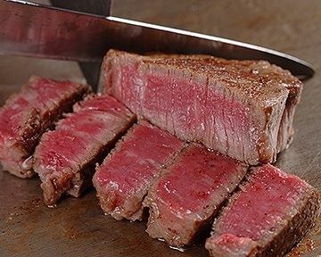 コースのお肉は180g
