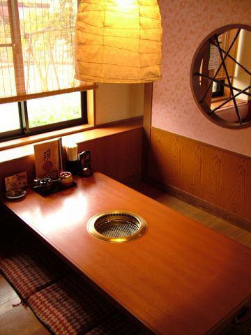 Tonight we'll have a yakiniku banquet on a comfortable horigotatsu where you can stretch out your legs♪