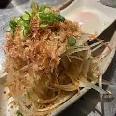 山盛りオニスラ温玉ポン酢