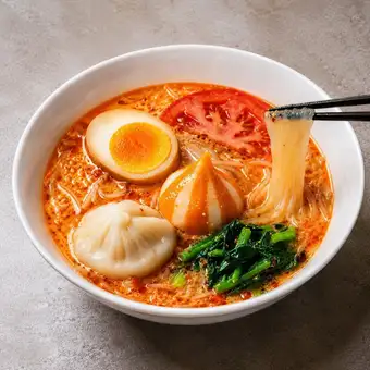 完全手作り薬膳スープの麻辣湯（マーラータン）