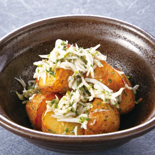 新じゃが　しらすバター