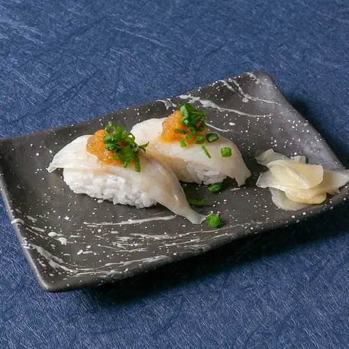 Fugu nigiri