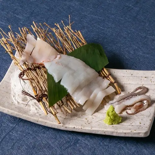 Domestic Japanese dried squid sashimi