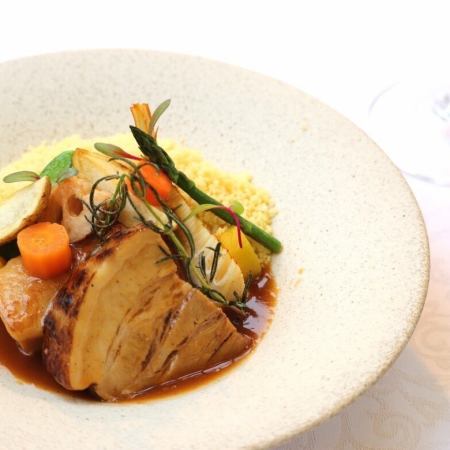[Lunch] <Course B> A course featuring a meat dish of outstanding quality and volume ★ 3,800 yen (tax included)