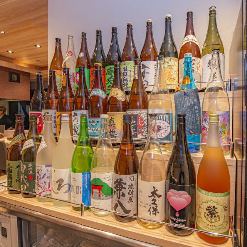 ≪約30種類ずつ日本酒・焼酎を常備！≫ 焼酎各種 ￥650（税込）～・日本酒各種 ￥950（税込）～