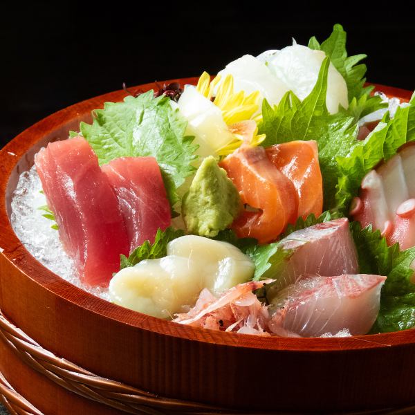肉だけでなく新鮮な魚も取り扱っています。