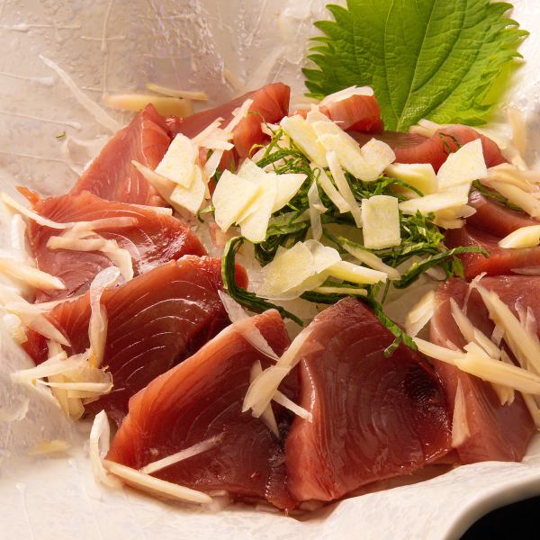 【鮮やかで美味しい！】≪地元名産カツオの刺身≫ヘルシー志向の方にも◎