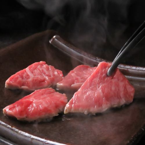 【飛騨地方で育った絶品牛肉！】飛騨牛の極上瓦焼き