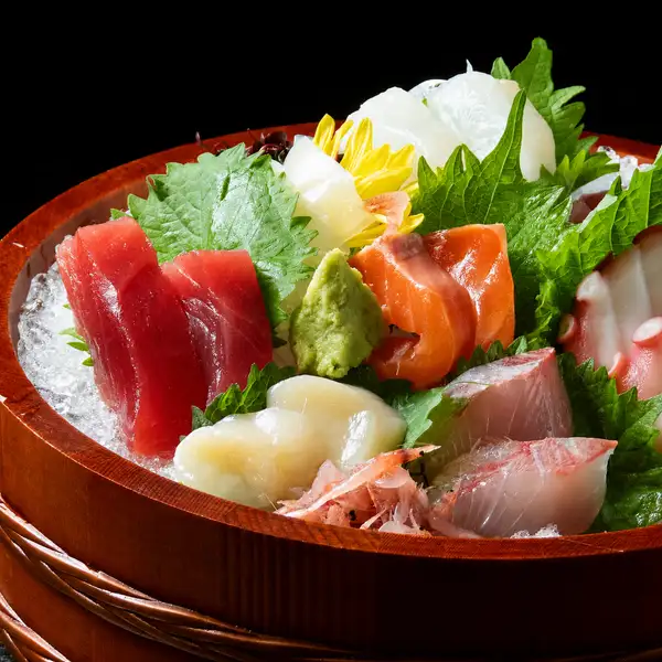 肉だけでなく新鮮な魚も取り扱っています。
