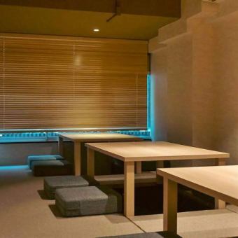 [Horigotatsu seats/4 people x 4, 3 people x 2] Relax and enjoy your time here with plenty of legroom.At the back of the restaurant, there are four tables for four people and two tables for three people, all with sunken kotatsu tables.We will guide you to the most suitable seating for small groups to large groups.It is recommended for a variety of occasions, from casual drinking parties to business dinners with clients and elegant lunches.