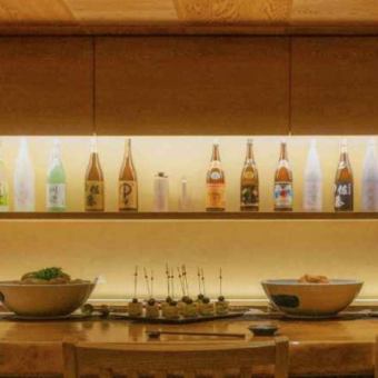 [Counter seats/5 seats] Special seats where you can watch the chef's delicate techniques.Great for solo diners or dates.The counter seats, which have the feel of a small restaurant, are perfect for a date with someone special or for a drink after work with a boss or subordinate you want to deepen your friendship with.Of course, we also welcome guests who want to spend time alone without worrying about anyone else.