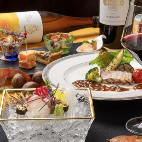 일본과 서양의 울타리를 넘은 여기에서만 맛볼 수 있는 연회 코스