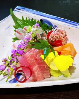 Assortment of Five Kinds of Sashimi