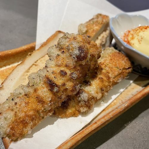 Chikuwa, natto and fried seaweed