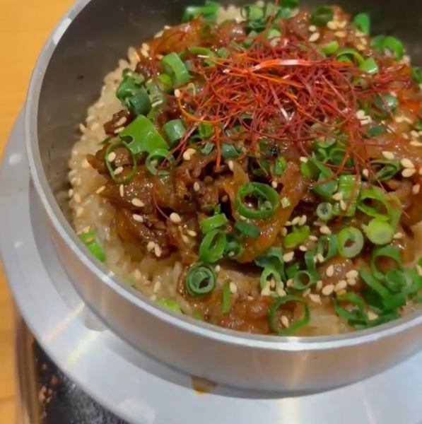 こだわりのお米で炊き上げる自慢の釜飯をお楽しみください♪