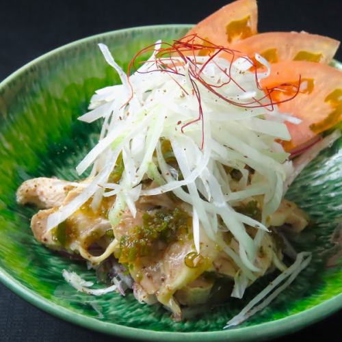 찐 닭의 산초 소스 부드럽게