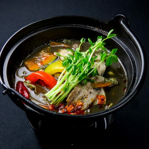 黒胡麻麻辣湯