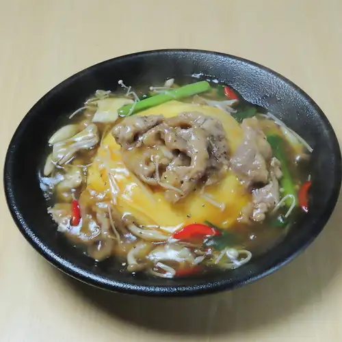 牛肉蘑菇天津飯