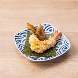 Shrimp tempura, tempura x sushi