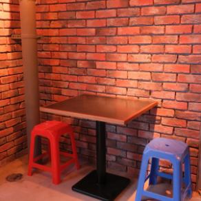 Table seats ♪ 2 seats perfect for dates !! Enjoy delicious Korean food in our stylish Korean space ♪ Please use it! [Umeda #Korean food #Private room #Lunch #Birthday #Meat #Eat and drink! All-you-can-eat #Samgyeopsal #Meat sushi #Yukke sushi #Pot #Motsuke pot #Yakiniku #Cheese #]