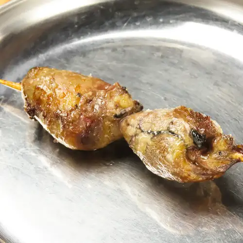 一口で広がる旨みの焼鳥