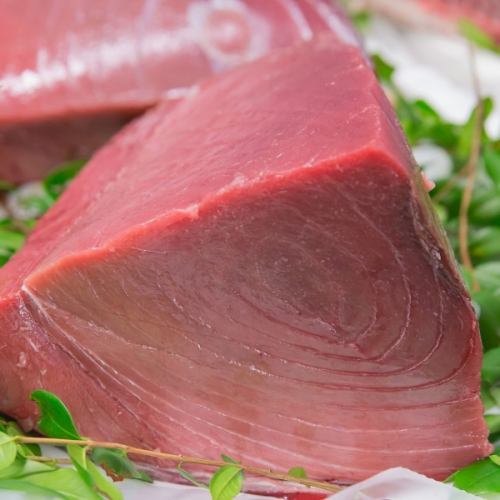 A wide selection of exquisite dishes made with carefully selected fresh ingredients