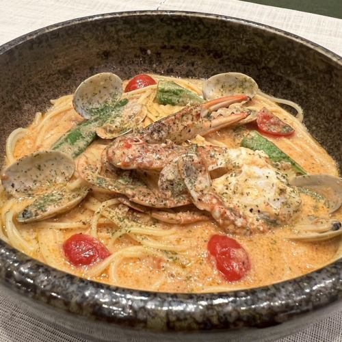 渡り蟹のビスクスープパスタ