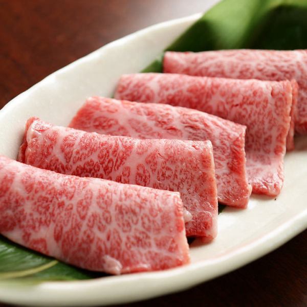 【当店の看板メニュー！】飛騨牛上カルビが大人気！