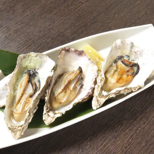 烤牡蠣（有殼）（3個）