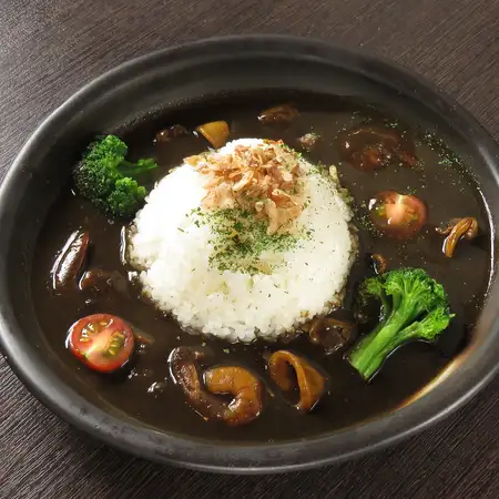 牛筋咖喱饭（采用国产牛肉制成）