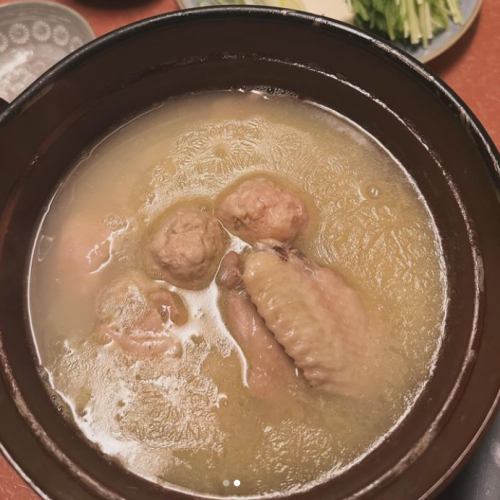 【6時間煮込んだ絶品スープ】水炊き（一人前）　1680円
