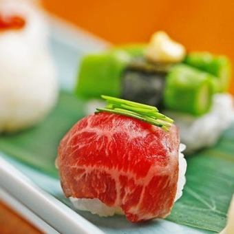"Short Course" where you can easily enjoy 5 dishes. Perfect for entertaining or celebrating. Also recommended for casual gatherings.